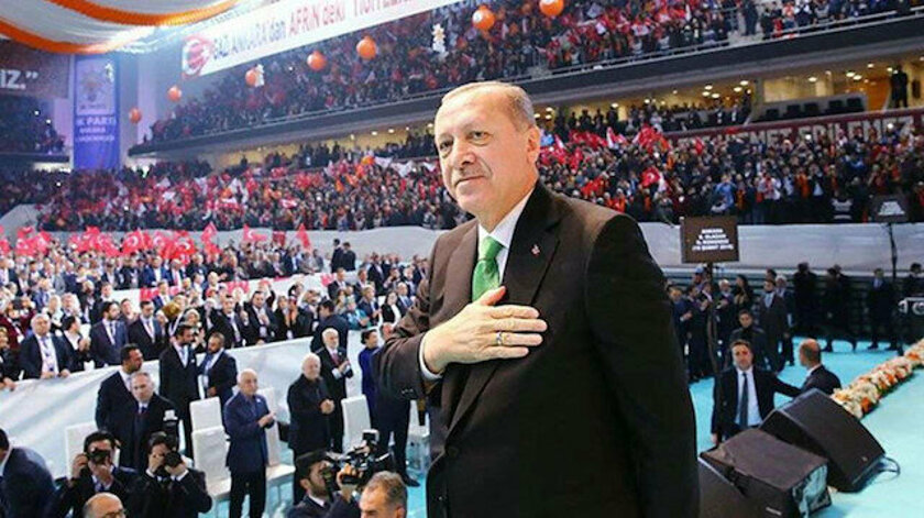 Vatandaşa maske cezası AKP’ye kongre sefası