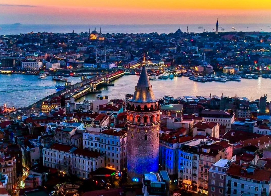 İstanbul un üstü kadar altı da gizem dolu